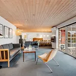Iliana - 1km From The Sea By Interhome