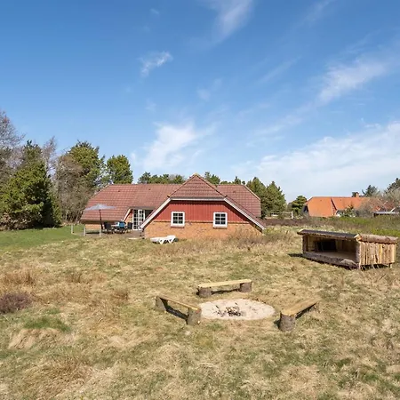 Iliana - 1km From The Sea By Interhome