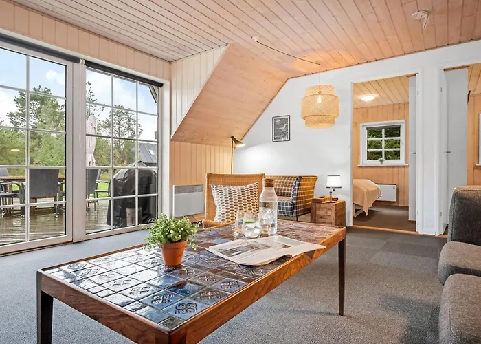 Iliana - 1km From The Sea By Interhome *